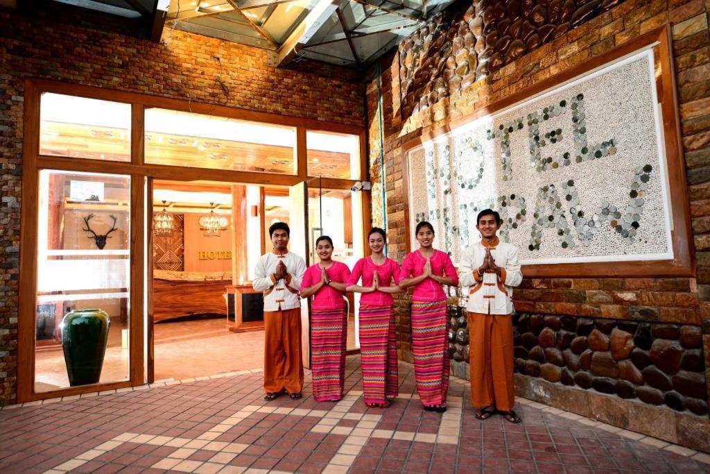 Hotel Thipaw 시뽀 외부 사진