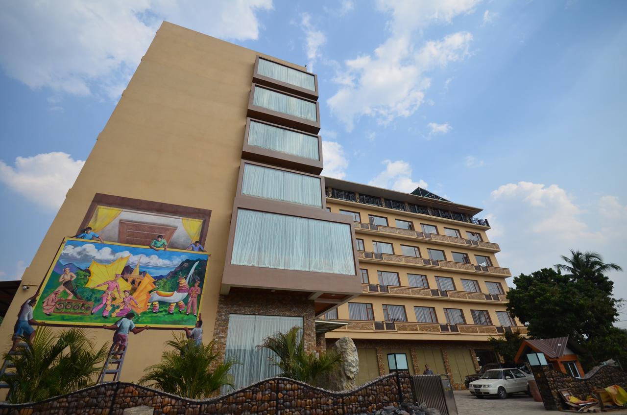 Hotel Thipaw 시뽀 외부 사진
