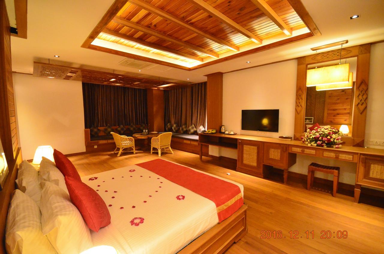 Hotel Thipaw 시뽀 외부 사진
